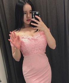 网红胸大的,审美趋势还是社会关注焦点？